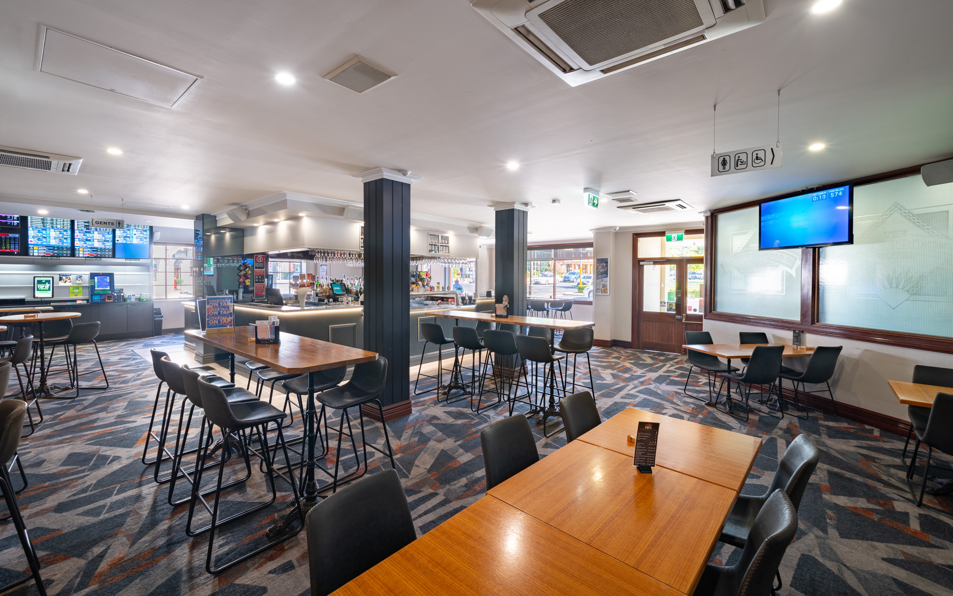 David Roma – Resized for web – DSC07402-HDR